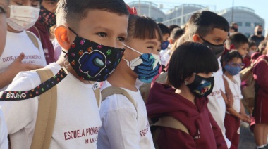Grindetti pide a la Provincia que el uso del barbijo en las escuelas de Lanús no sea obligatorio