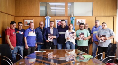 La Municipalidad de Avellaneda firmó acuerdos de precios accesibles para verduras y pan 