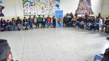 Mayra Mendoza encabezó el encuentro de la Red Territorial Sur del Sedronar