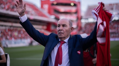 Bochini viajó a España para recibir un premio en reconocimiento a su trayectoria