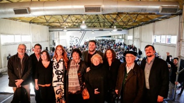 Una multitud acompañó el lanzamiento de "Jóvenes y Memoria" en el Parque La Estación