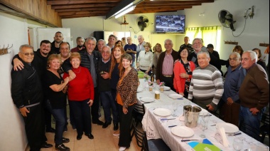 El Centro de Jubilados Parque del Tejo recibió un subsidio en su 12° aniversario