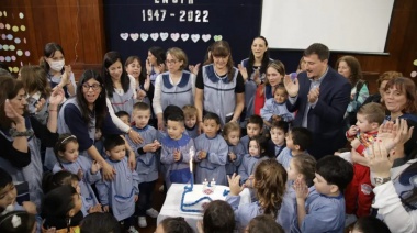 El  intendente Chornobroff participó de los festejos por el 75° aniversario del Jardín 932