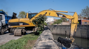 Continúa la limpieza de arroyos en Avellaneda, Lomas de Zamora y Marcos Paz