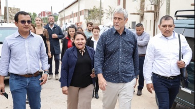 Ferraresi recibió a una delegación de Gobiernos Locales de Ecuador y El Salvador