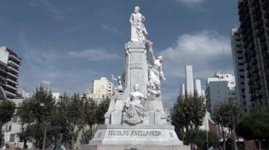 La historia del monumento de Nicolás Avellaneda en Plaza Alsina