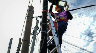 Continúa la instalación de Luces Led en los distintos centros comerciales de Quilmes
