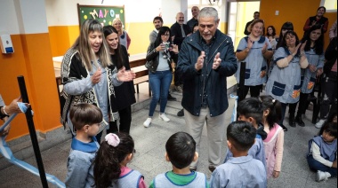Ferraresi inauguró nuevas obras en Escuelas de Avellaneda