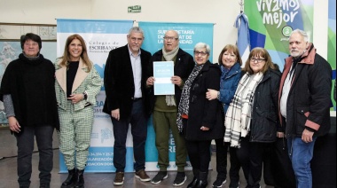Más familias de Avellaneda recibieron la escritura de su vivienda
