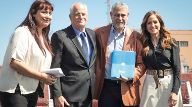 Ferraresi firmó un convenio para recibir equipamiento urbano en barrios populares de Avellaneda