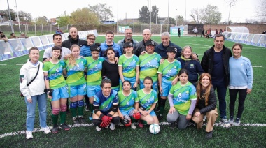 Avellaneda tiene su cancha de fútbol para personas ciegas