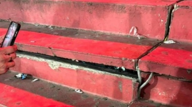 Se quebró otro sector de una tribuna de la cancha de Independiente