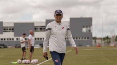 Pedro Monzón renunció como DT de la Reserva del Rojo