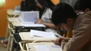 Prueba Aprender: más de 500 mil estudiantes secundarios son evaluados en Lengua y Matemática
