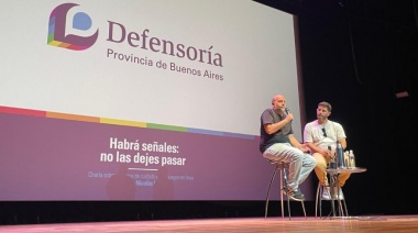 Charla sobre juego problemático en el Teatro Universidad