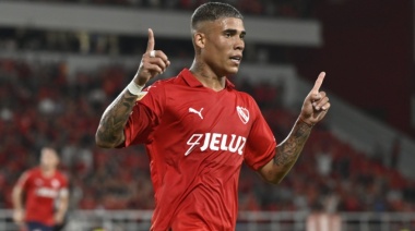 Ayrton Costa se va a Boca y le ingresa dinero al Rojo