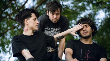 Clish presenta su nuevo single "Hojas amarillas"