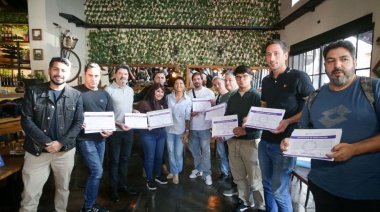 Mayra Mendoza compartió un desayuno con comerciantes de Quilmes