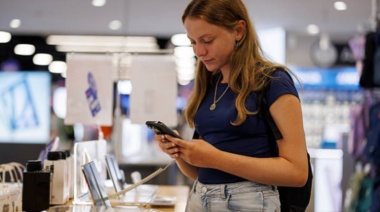 Opciones de celulares baratos para estar conectado sin gastar de más