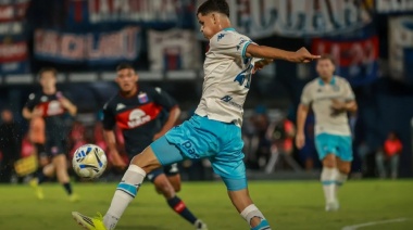 Racing cayó 3-1 ante Tigre y profundizó su mal inicio