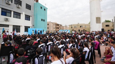 Julián Álvarez anunció la construcción de la primera Escuela Secundaria Municipal Bilingüe de Lanús