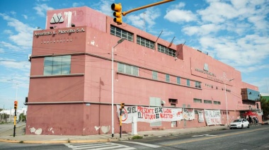 A un año del cierre de la gráfica Morvillo, trabajadores sostienen la planta y buscan crear una cooperativa
