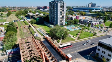 Ferraresi inauguró un nuevo tramo del Paseo del Ferrocarril en Avellaneda