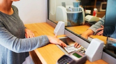 Los bancarios acordaron un nuevo aumento y el salario inicial superará los $2,3 millones
