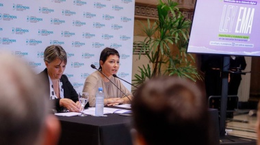 Mayra Mendoza presentó la "Ley Ema" para prevenir la violencia digital en las escuelas bonaerenses