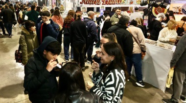 Miles de vecinos disfrutaron de la Fiesta del Alfajor Artesanal en Avellaneda