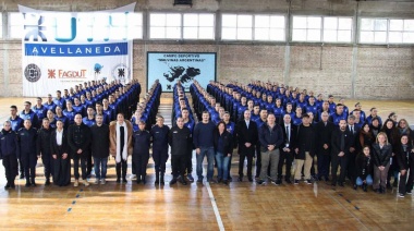 Cadetes de la Policía Municipal de Avellaneda juraron lealtad a la Bandera