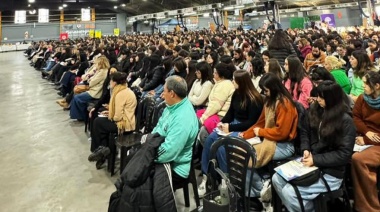 Berazategui reunió a 1300 docentes en un multitudinario congreso educativo