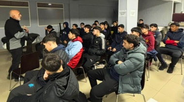 La UNDAV llevó el Programa Doble Carrera al Club Arsenal de Sarandí