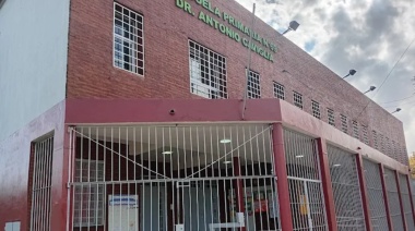 Gremios docentes realizan un paro distrital en Avellaneda tras nuevos hechos de violencia en escuelas