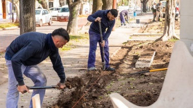 Lanús Gobierno inició la obra de puesta en valor de la Plaza José Hernández en Remedios de Escalada