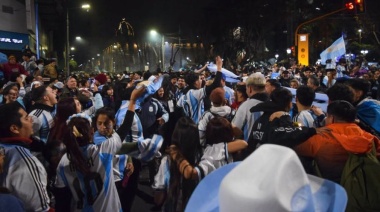 Fiesta en Avellaneda: miles de vecinos celebraron el triunfo de Argentina ante Inglaterra