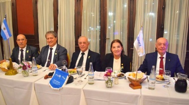 El Rotary Club Avellaneda renovó sus autoridades y eligió por primera vez a una mujer para presidir la institución