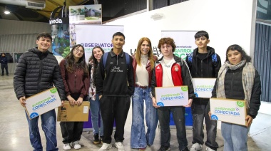 Magdalena Sierra entregó 3800 netbooks a estudiantes secundarios del último año