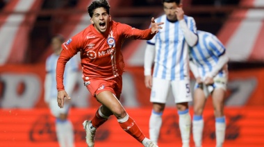 Racing no pudo con Argentinos y sufrió una nueva derrota en el Clausura