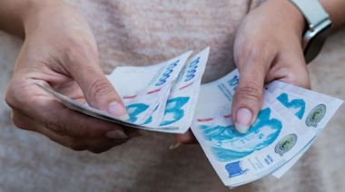 El Gobierno fijó aumentos escalonados para el salario mínimo hasta abril de 2027