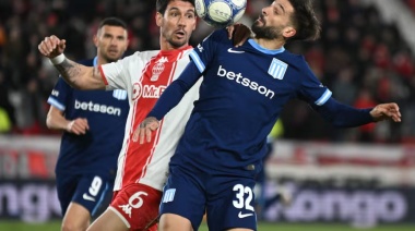 Racing profundizó su crisis y cayó 2-1 ante Huracán