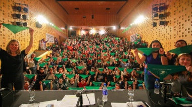 Myriam Bregman encabezó un encuentro con más de 400 jóvenes y estudiantes en la UNLa