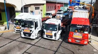 Más de 200 camioneros cortaron el tránsito en Avellaneda y apuntaron contra las fotomultas