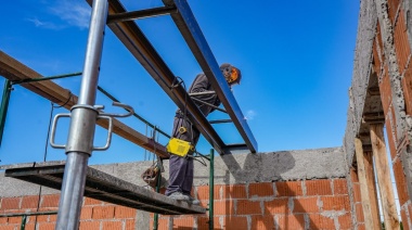 Lanús Gobierno continúa con las obras en distintas escuelas públicas del distrito