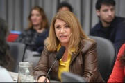 Mónica Litza: “El único que no la ve es el propio Milei”