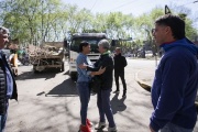 Mayra Mendoza supervisó un operativo de limpieza integral en el Barrio Villa Argentina