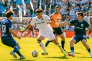 Racing rescató un empate ante Aldosivi, pero no logra levantar su nivel
