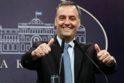 "Ahorramos en negro": la confesión de Adorni sobre USD 500.000 no declarados