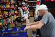 El Indec informó una inflación de 1,9% en junio y 16,8% acumulado en el año
