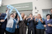 Axel Kicillof y Magdalena Sierra inauguraron un Centro de Cuidado Familiar y Comunitario en Gerli